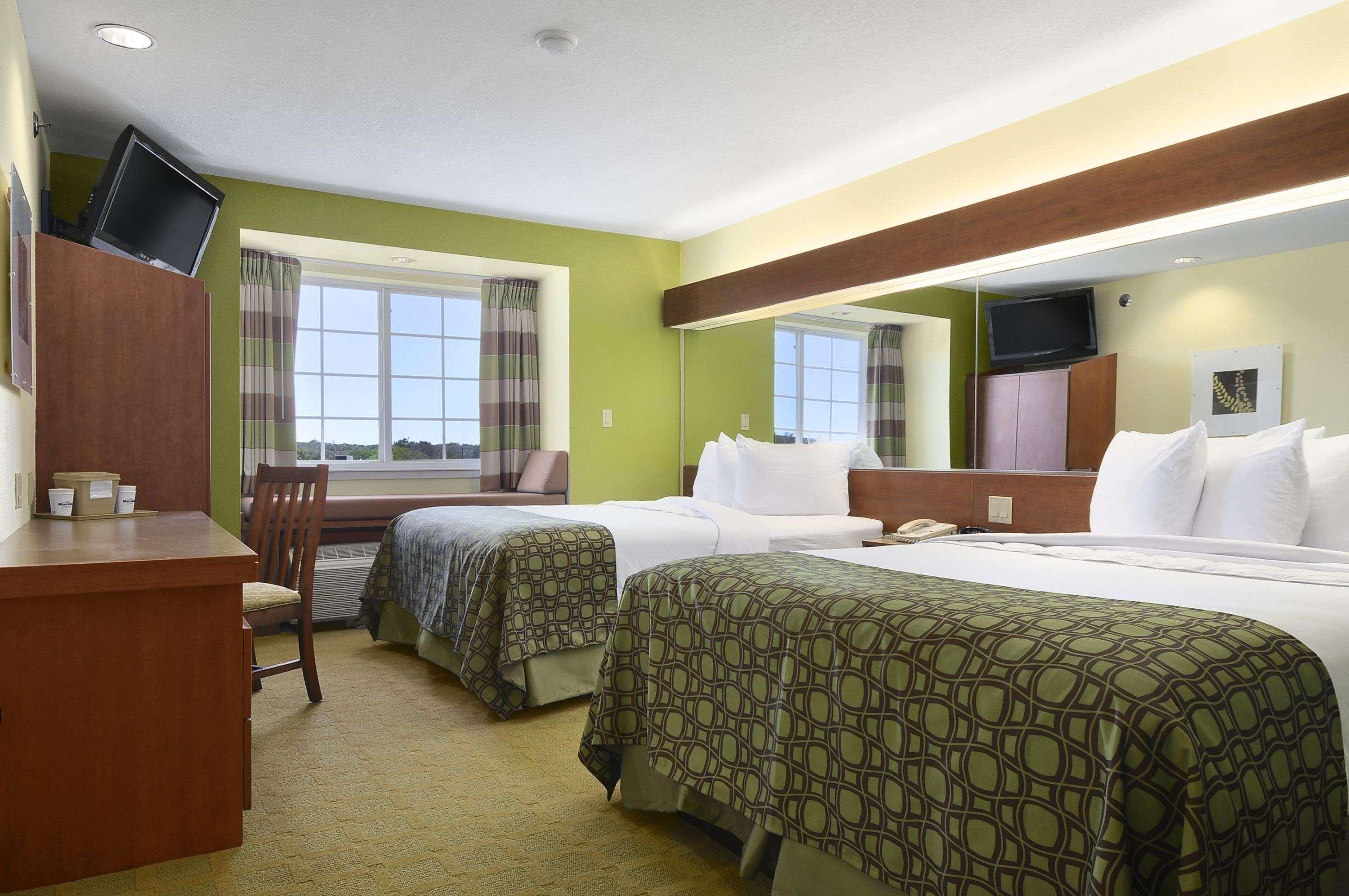 Готель Super 8 By Wyndham San Antonio Airport North Екстер'єр фото